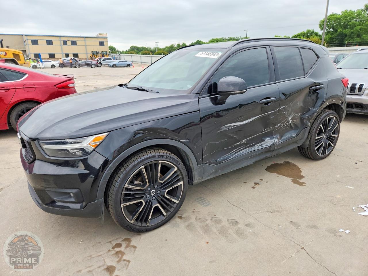 2022 VOLVO XC40 — фото 1