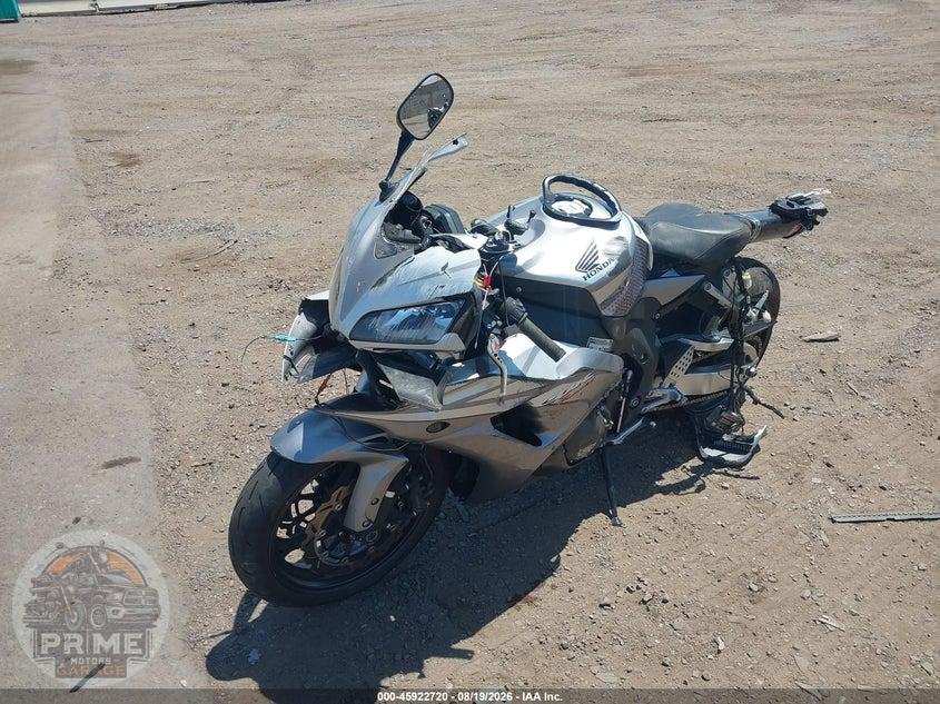 2006 HONDA CBR1000 RR — фото 2