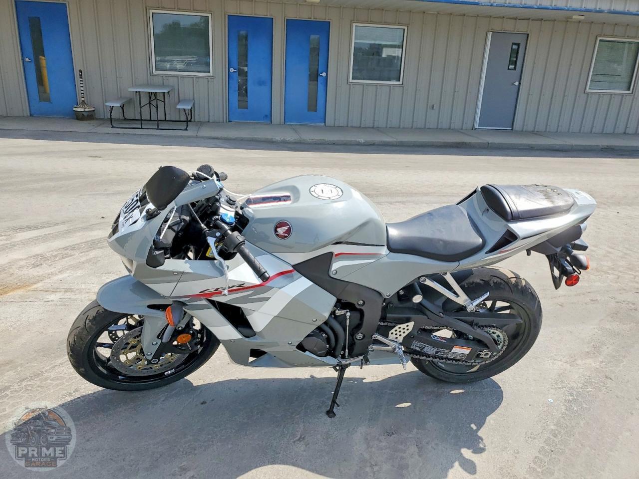 2026 HONDA CBR600 — фото 3