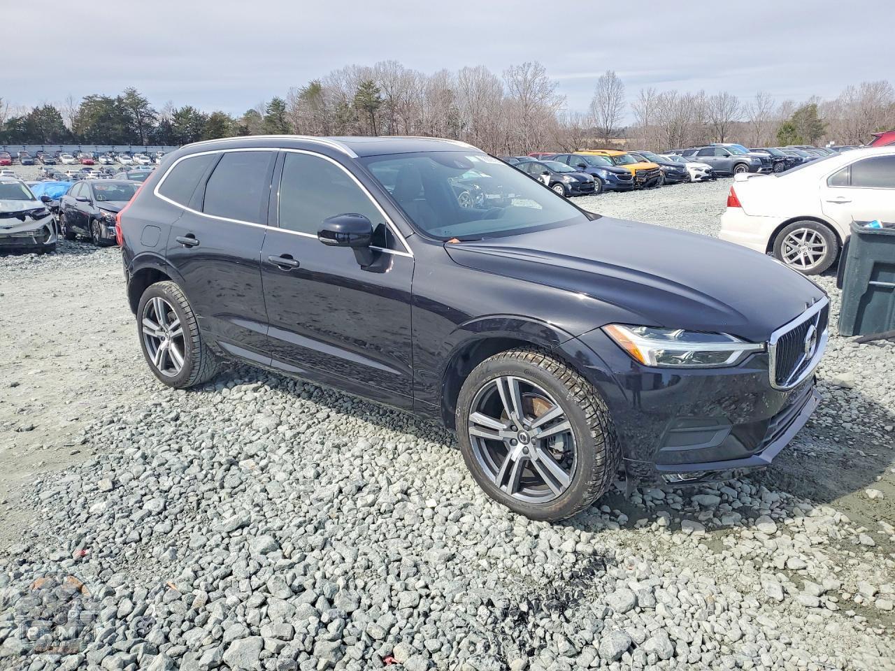 2021 VOLVO XC60 — фото 4