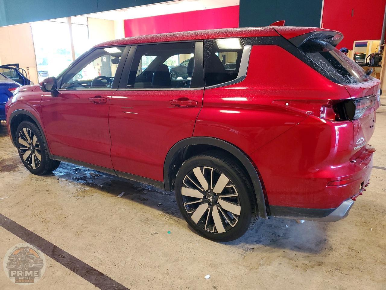 2025 MITSUBISHI OUTLANDER — фото 2