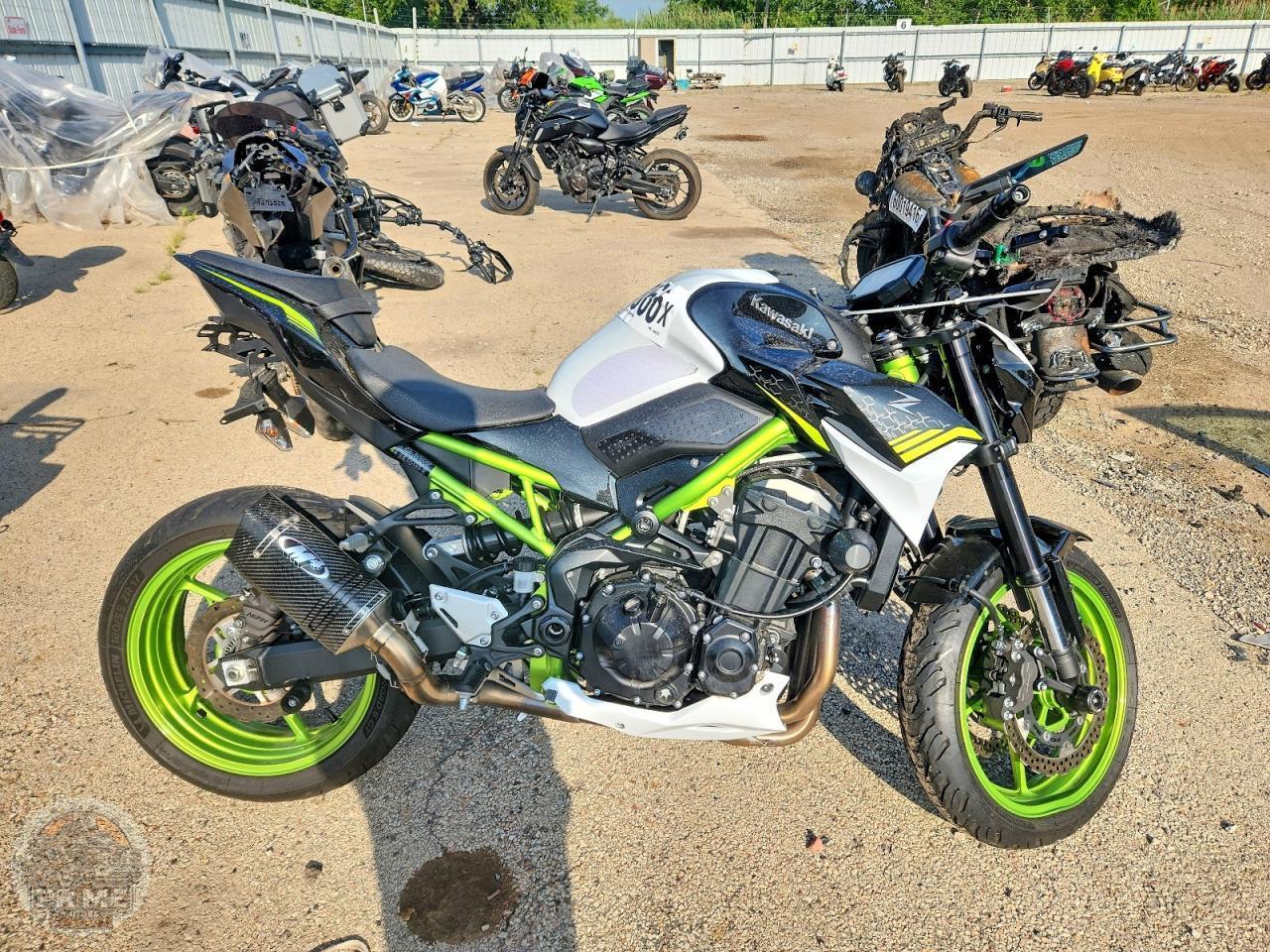 2021 KAWASAKI ZR900 — фото 1