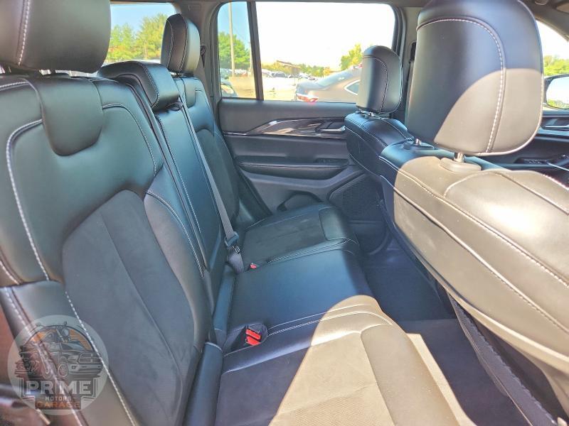 2023 JEEP GRAND CHEROKEE — фото 11