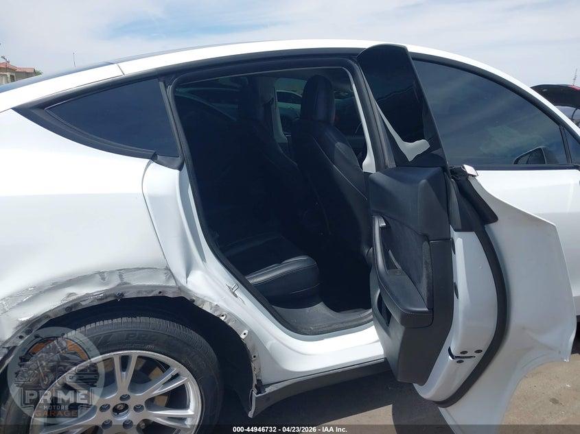 2022 TESLA MODEL Y LONG RANGE DUAL MOTOR ALL-WHEEL DRIVE — фото 8