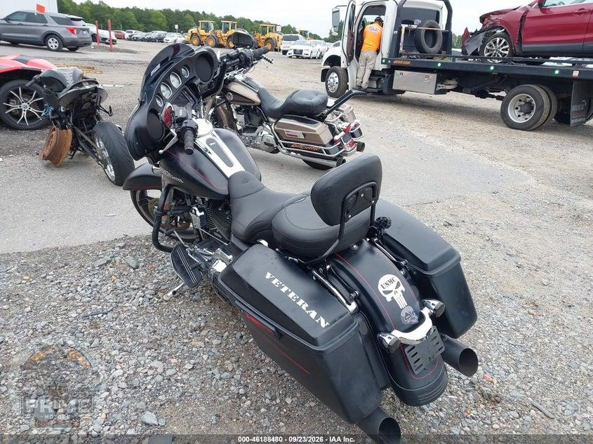 2015 HARLEY-DAVIDSON FLHXS (STREET GLIDE SPECIAL) STREET GLIDE SPECIAL — фото 3