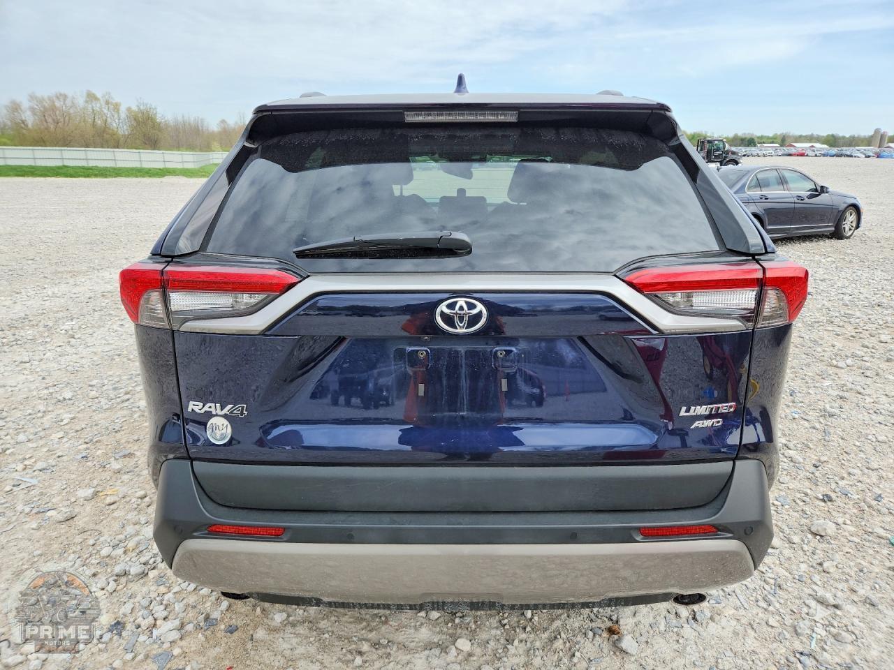 2025 TOYOTA RAV4 — фото 6