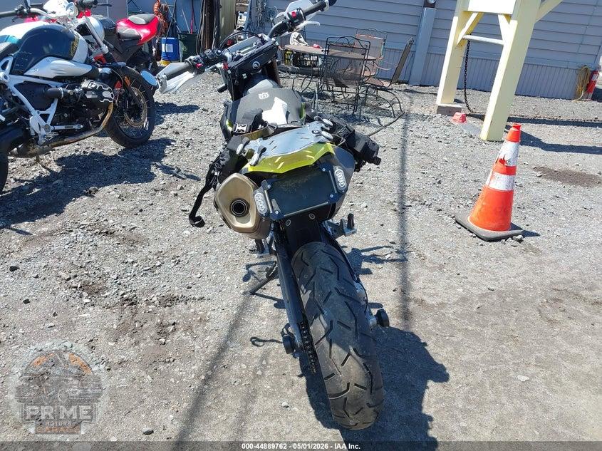 2023 HUSQVARNA SUPERMOTO 701 — фото 6