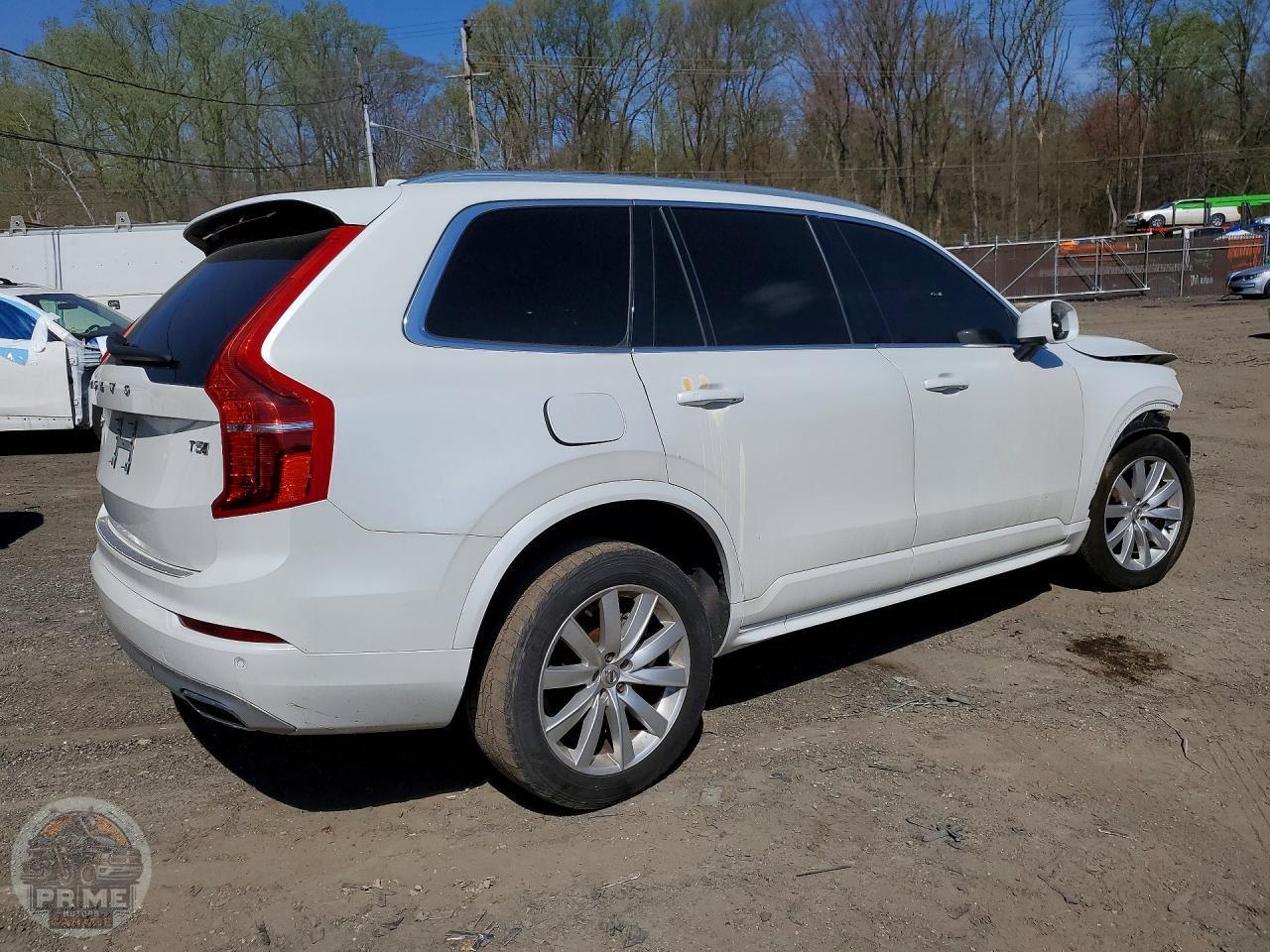 2021 VOLVO XC90 — фото 3
