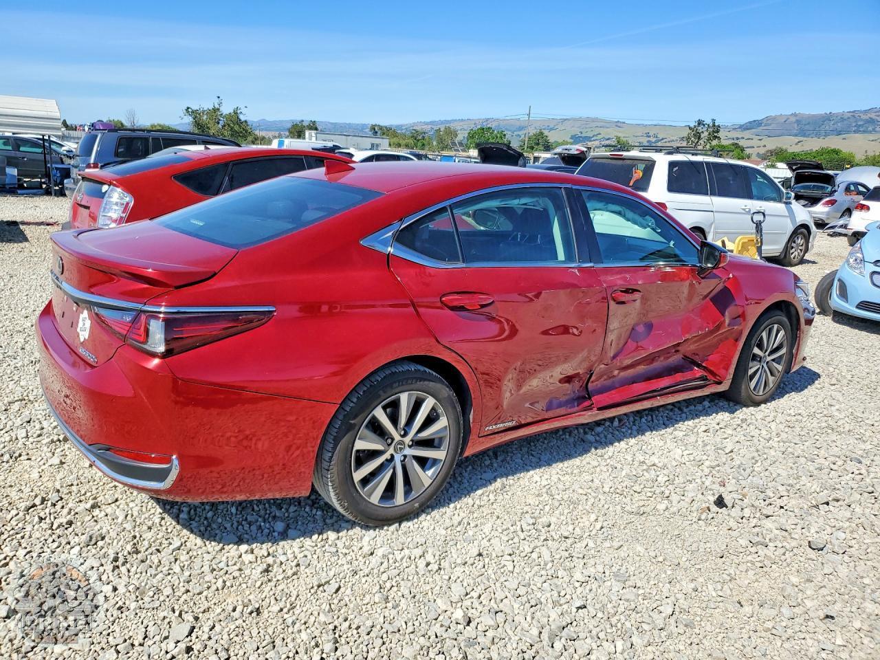 2020 LEXUS ES — фото 3