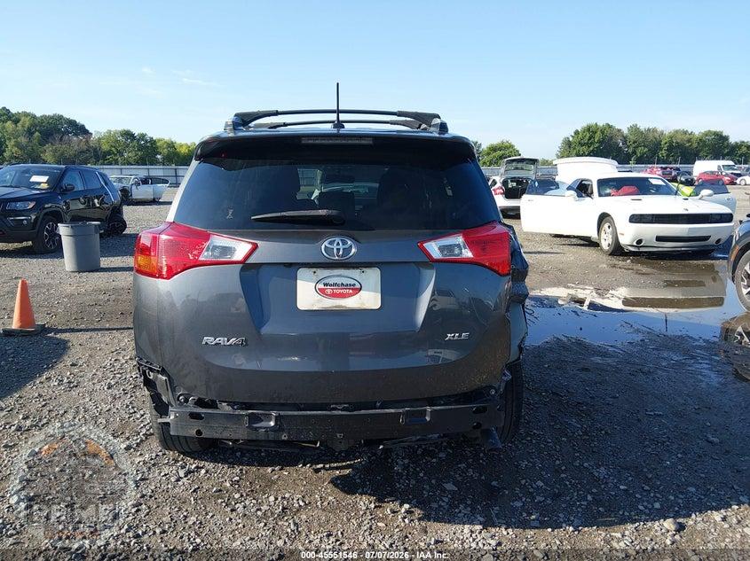 2015 TOYOTA RAV4 XLE — фото 17