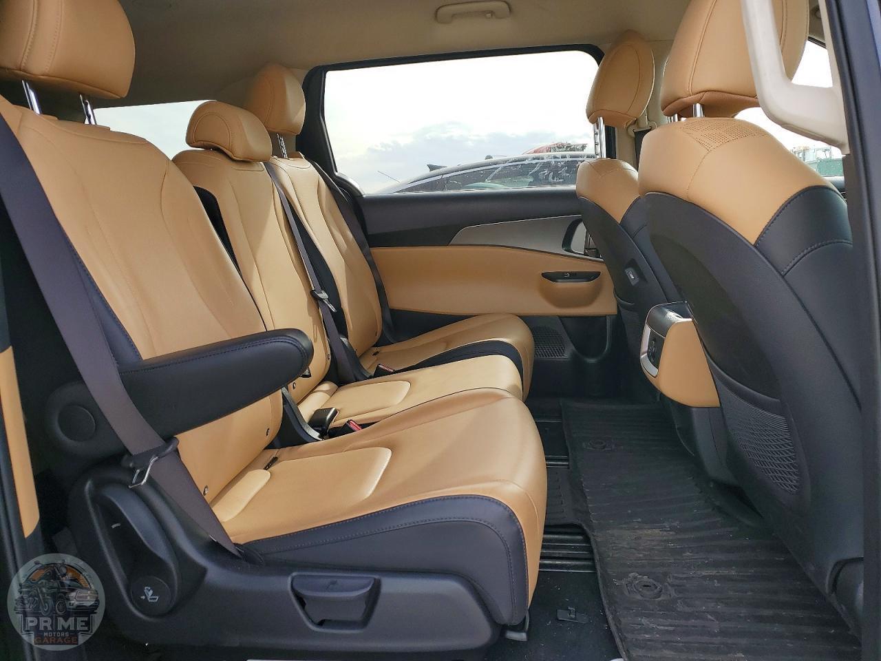 2024 KIA CARNIVAL — фото 11
