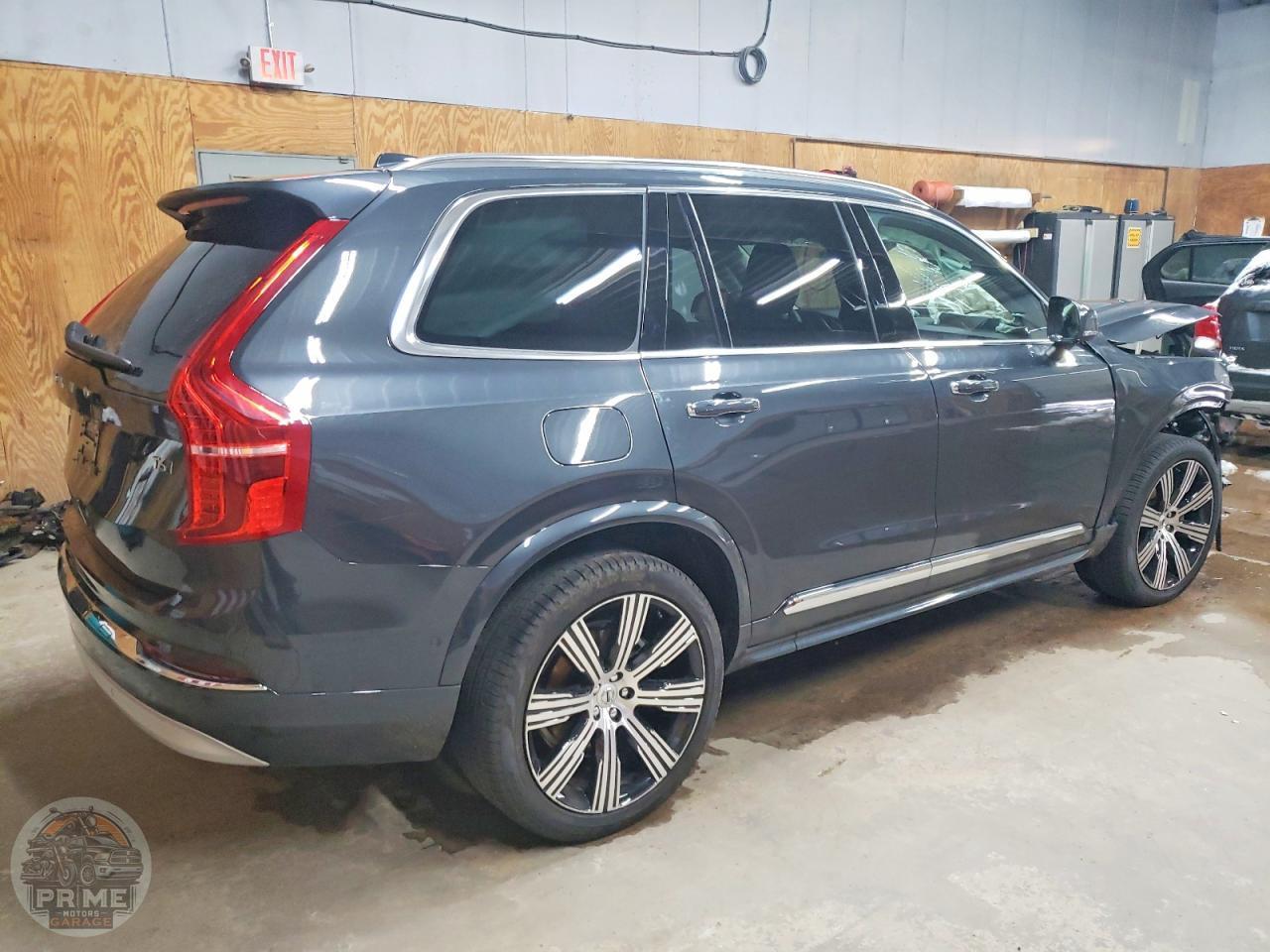 2022 VOLVO XC90 — фото 3