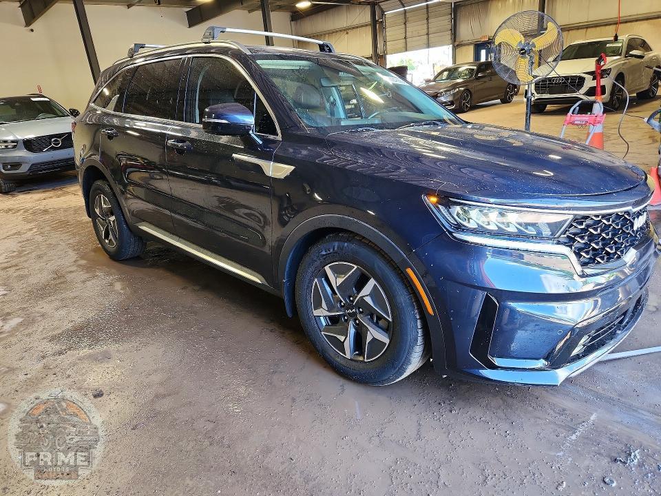 2022 KIA SORENTO — фото 4