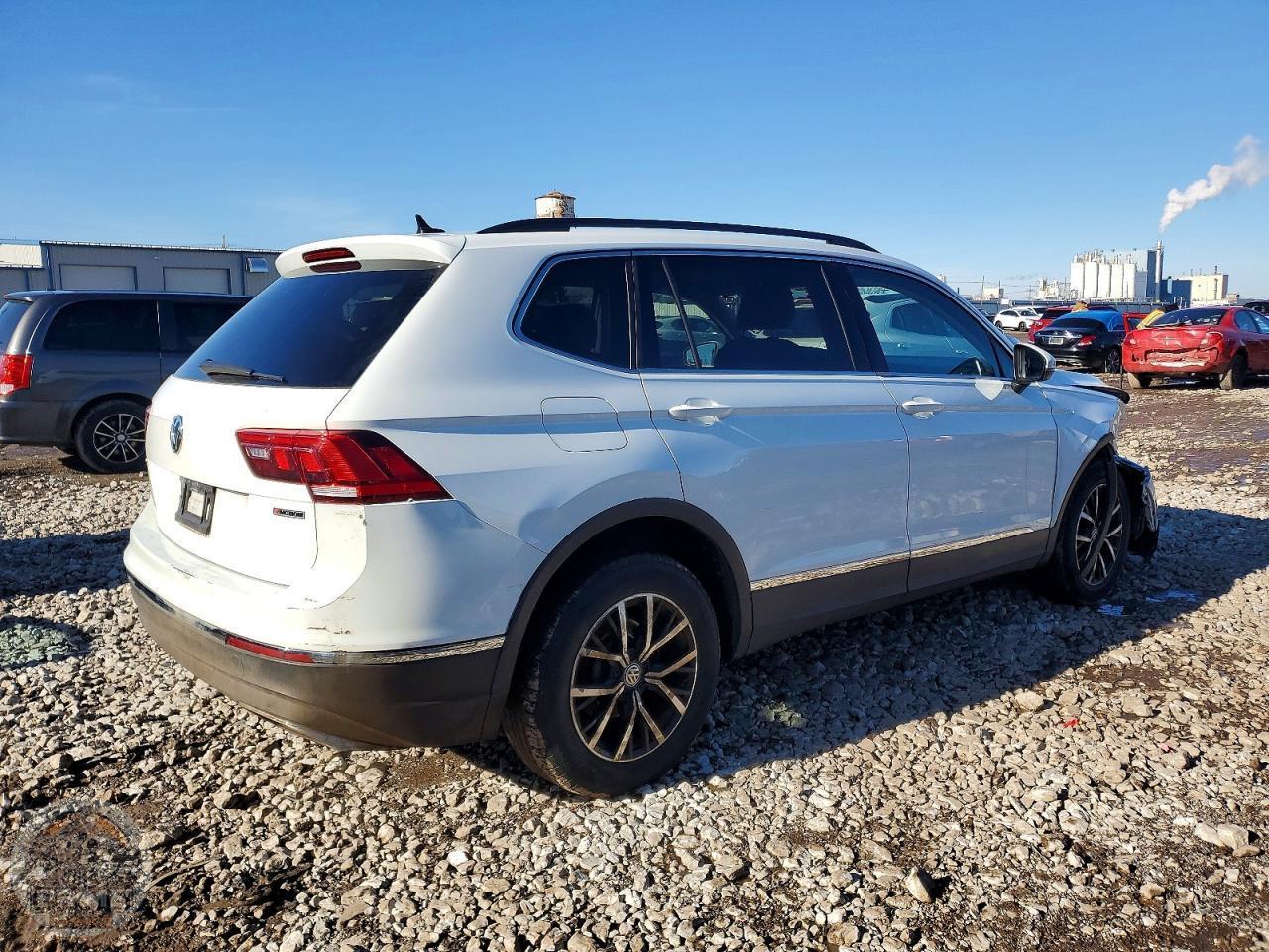 2021 VOLKSWAGEN TIGUAN — фото 3