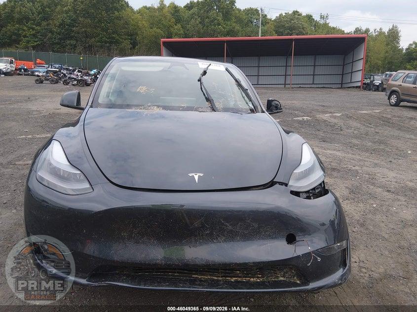 2025 TESLA MODEL Y LONG RANGE DUAL MOTOR ALL-WHEEL DRIVE — фото 12