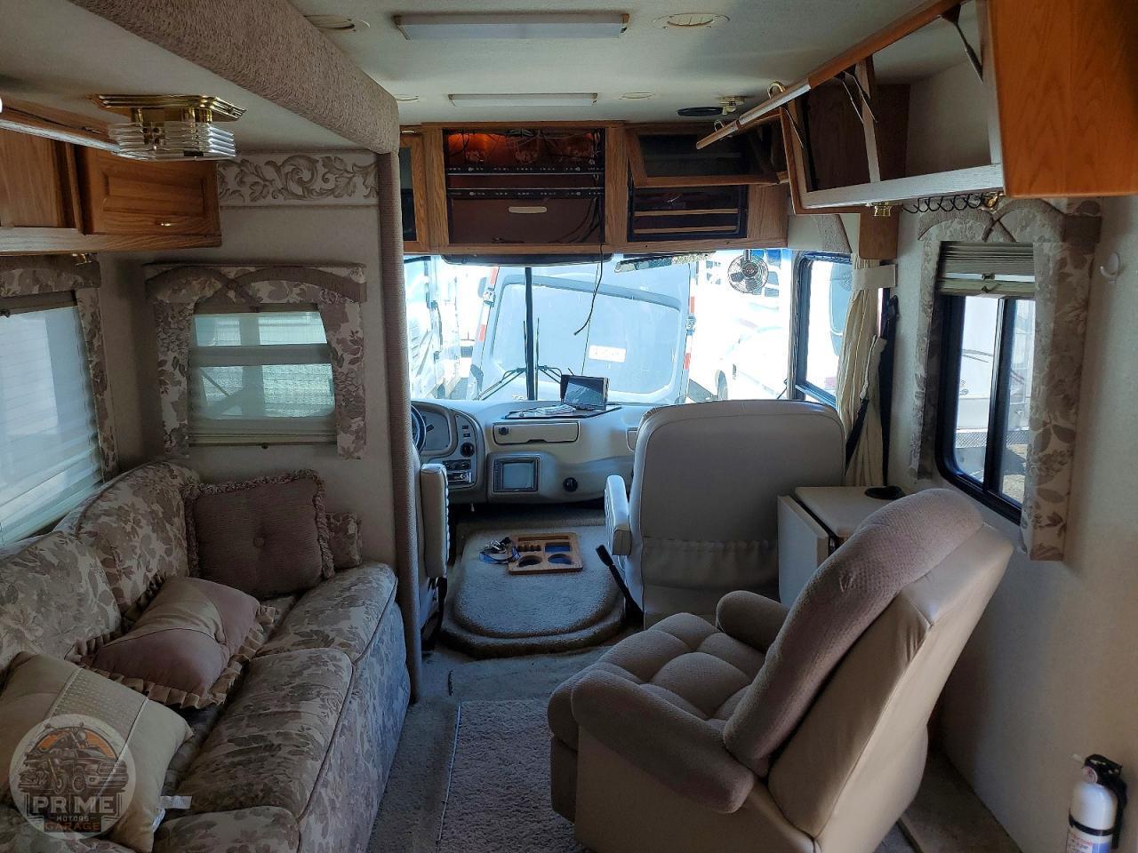 2003 WORKHORSE MOTORHOME — фото 9