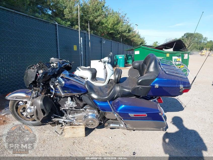 2017 HARLEY-DAVIDSON FLHTKL (ULTRA LIMITED LOW) ULTRA LIMITED LOW — фото 14