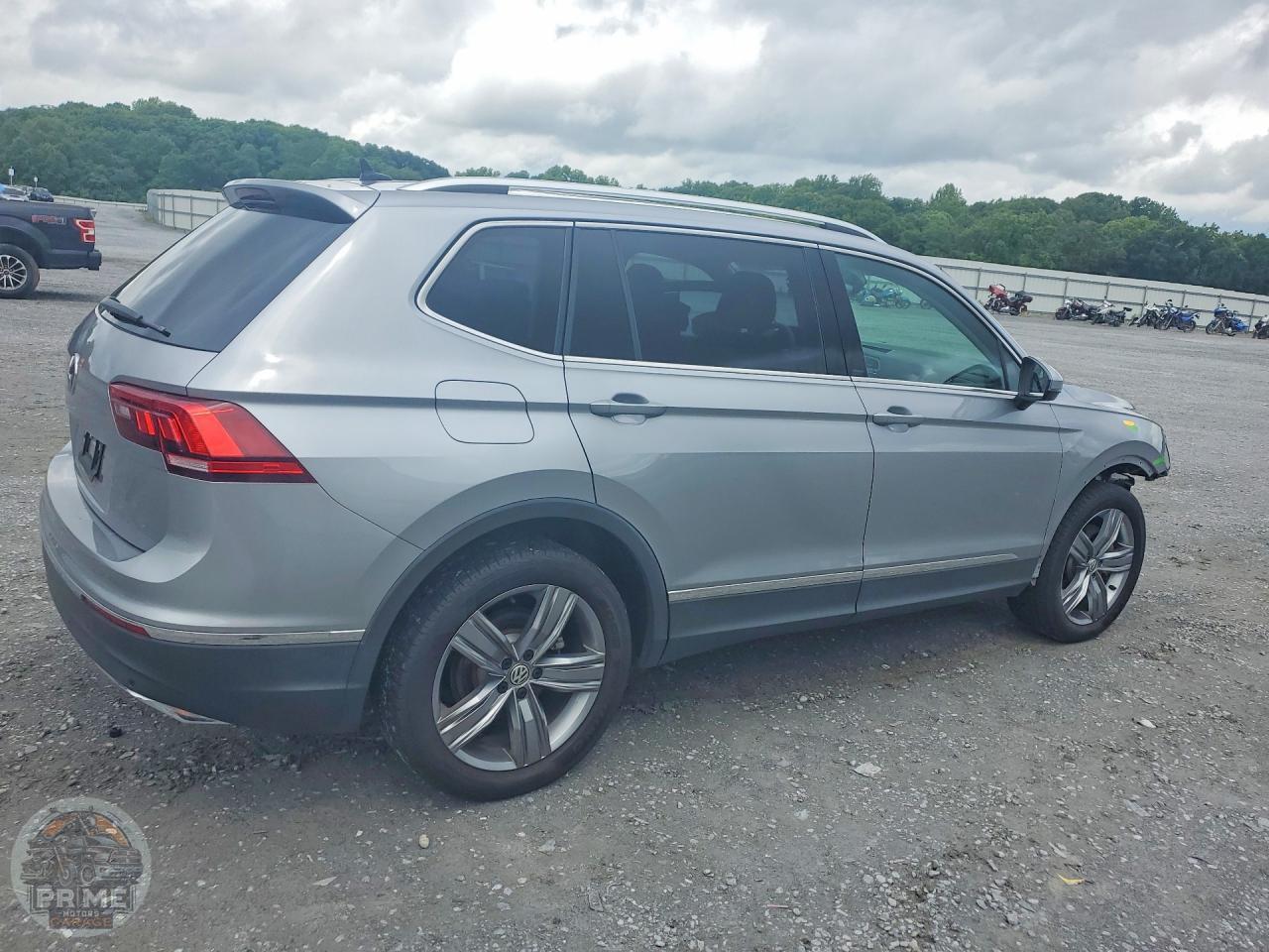 2021 VOLKSWAGEN TIGUAN — фото 3