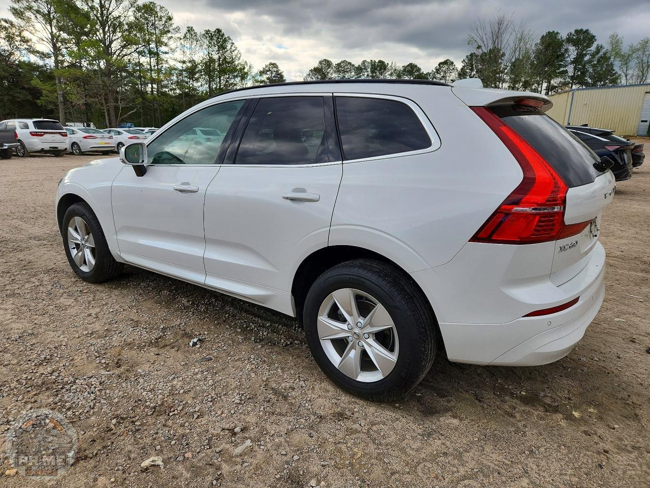 2022 VOLVO XC60 — фото 2