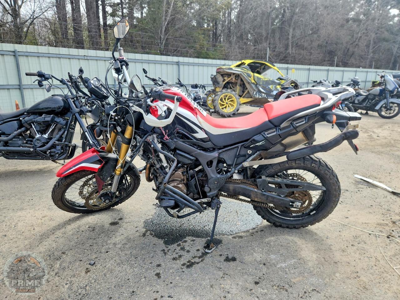 2017 HONDA CRF1000 — фото 3