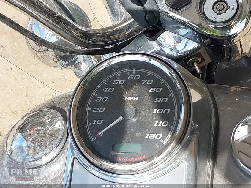 2016 HARLEY-DAVIDSON FLHR (ROAD KING) ROAD KING — фото 7