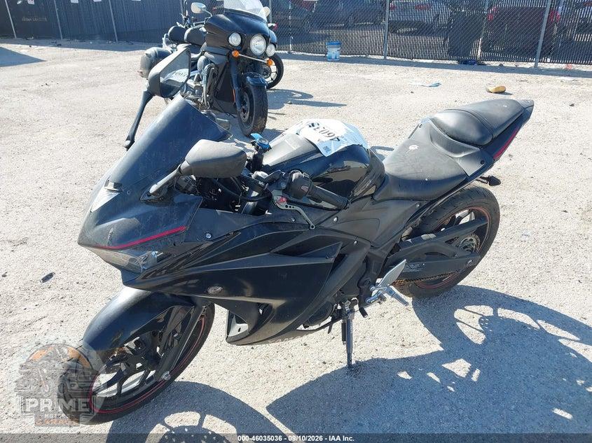 2018 YAMAHA YZFR3 — фото 2