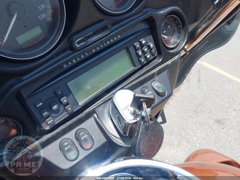 2008 HARLEY-DAVIDSON FLHTCUI (ULTRA CLASSIC ELECTRA GLIDE) 105TH ANNIVERSARY EDITION — фото 11