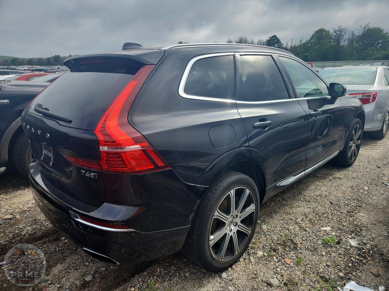 2020 VOLVO XC60 — фото 3