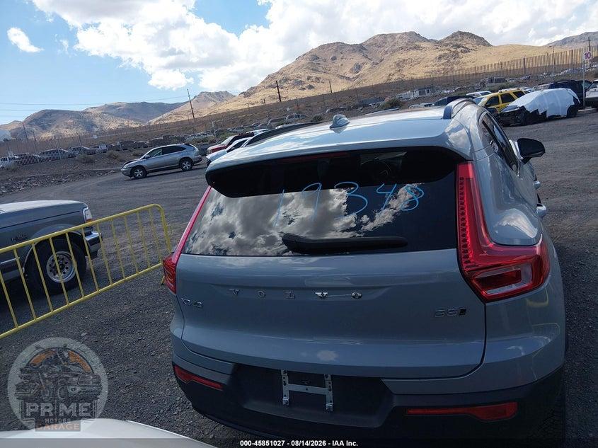 2024 VOLVO XC40 B5 PLUS DARK THEME — фото 19