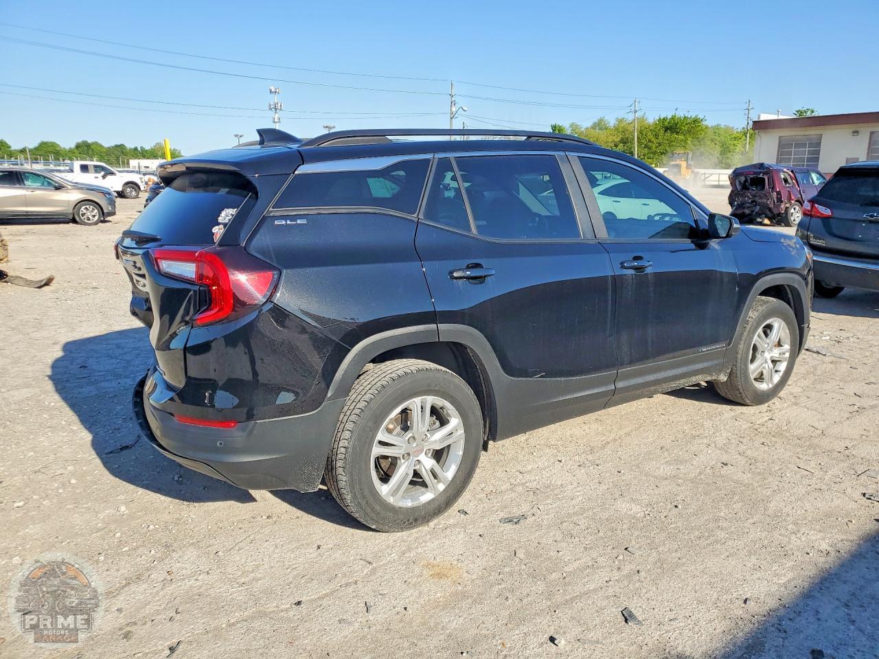 2022 GMC TERRAIN — фото 3