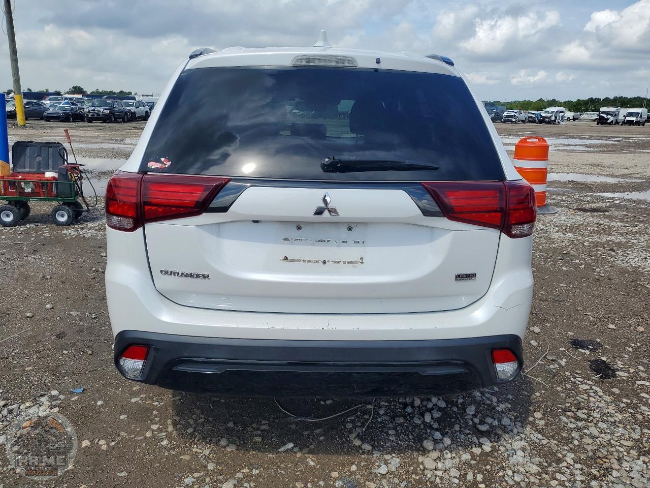 2020 MITSUBISHI OUTLANDER — фото 6