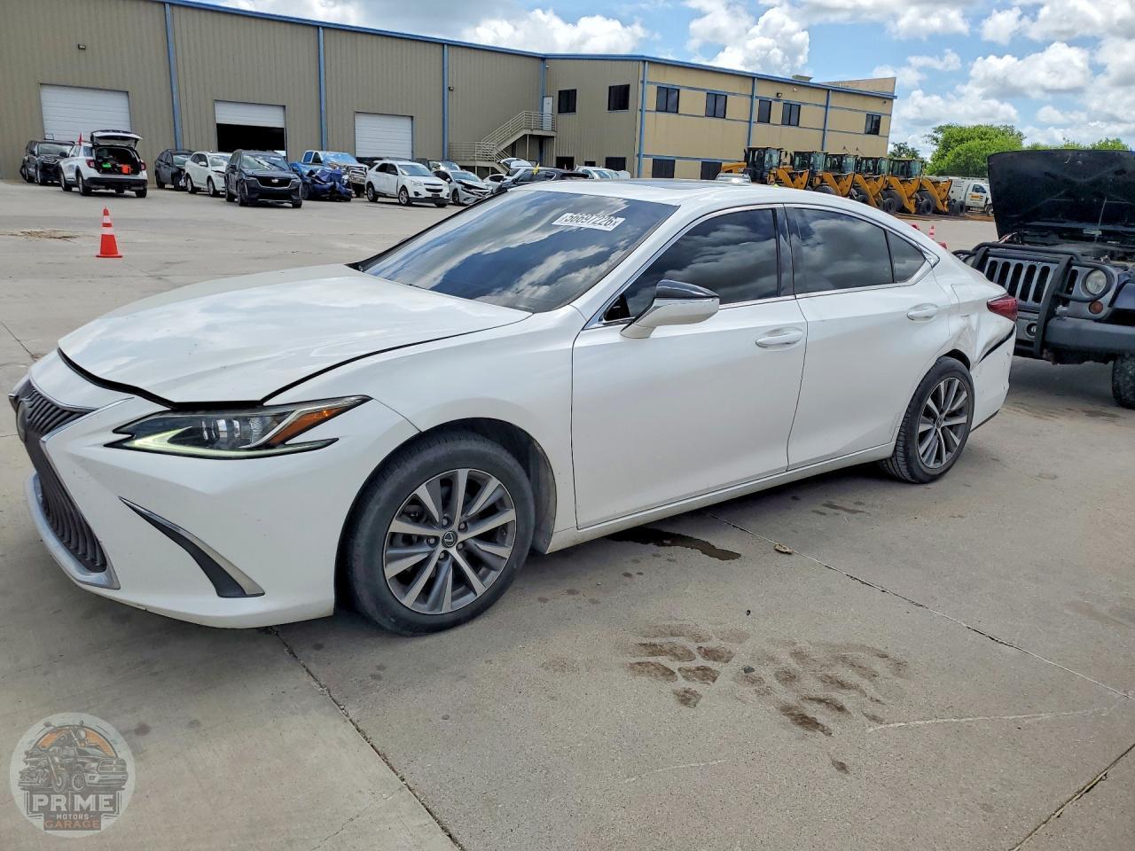 2020 LEXUS ES — фото 1