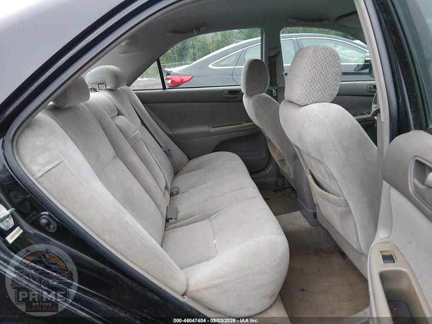 2004 TOYOTA CAMRY LE — фото 8