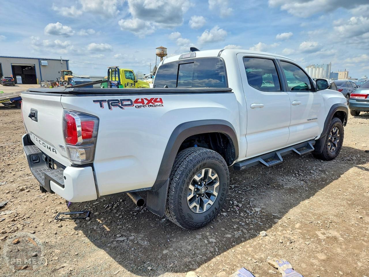 2023 TOYOTA TACOMA — фото 3