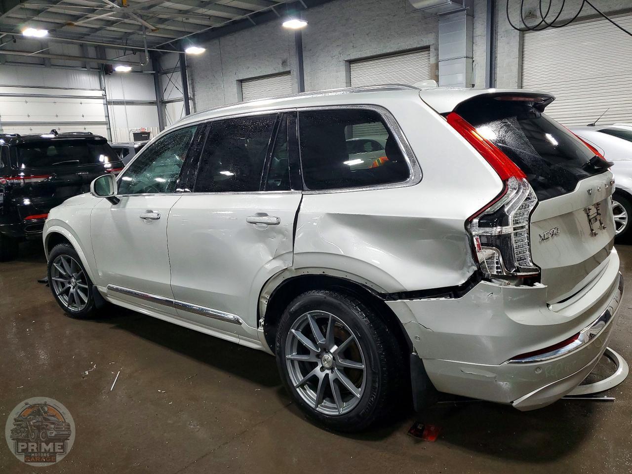 2022 VOLVO XC90 — фото 2