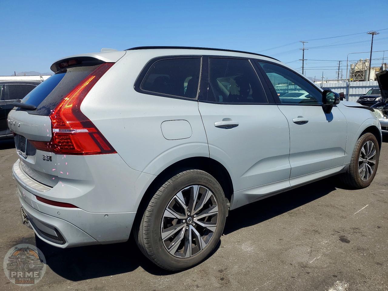 2024 VOLVO XC60 — фото 3