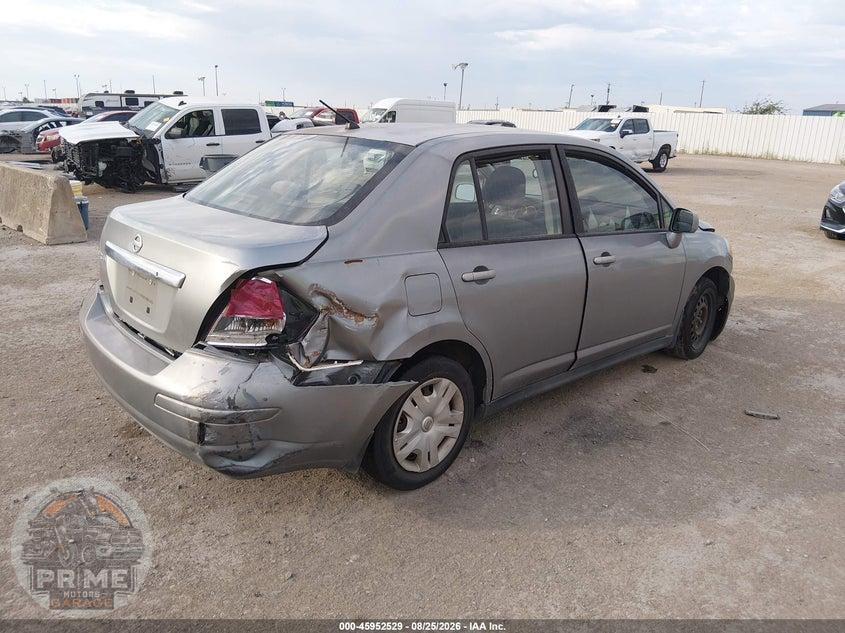 2010 NISSAN VERSA 1.8S — фото 4