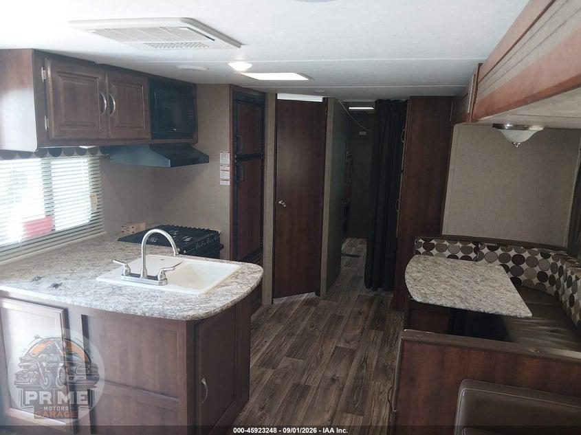 2017 KEYSTONE RV PASSPORT GRAND TOURING 3350BH TRAVEL TRAILER — фото 5