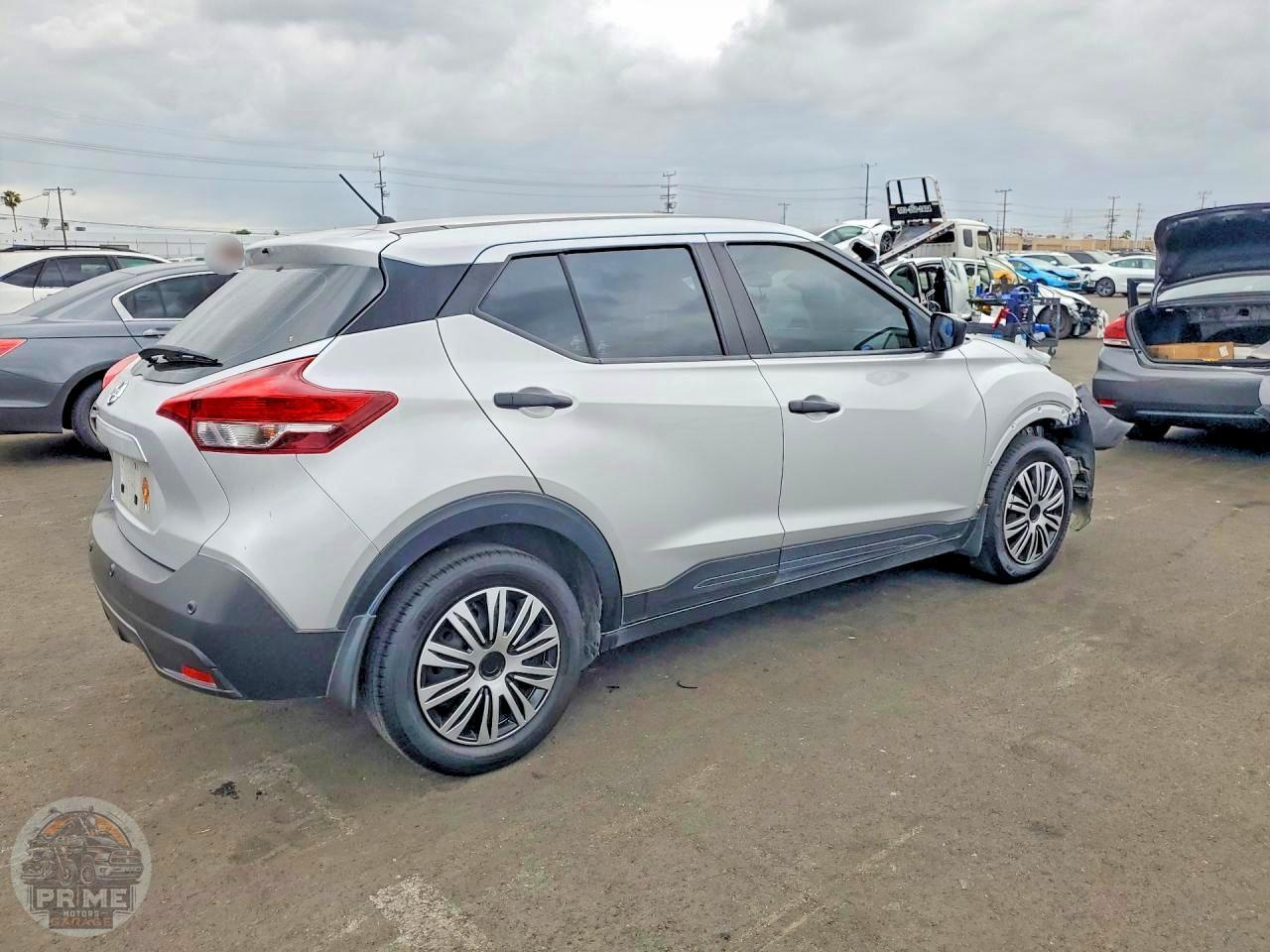 2020 NISSAN KICKS — фото 9