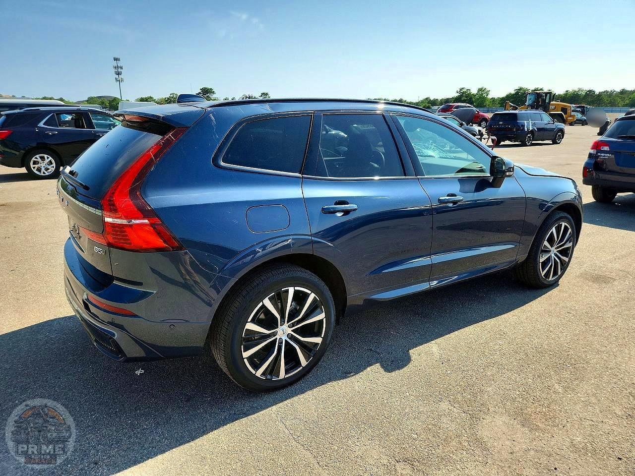 2024 VOLVO XC60 — фото 3
