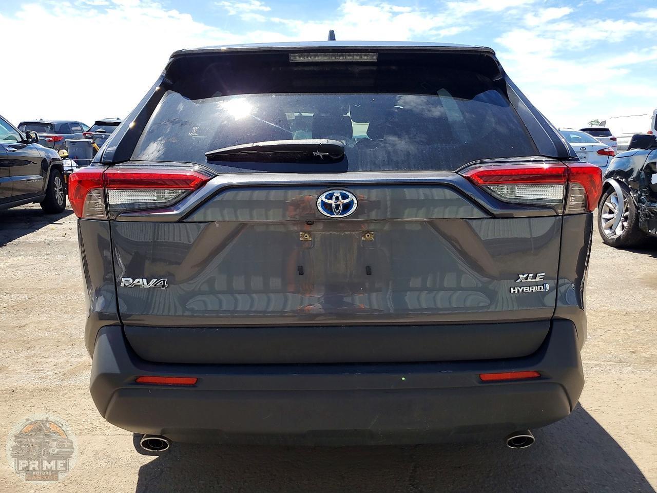 2021 TOYOTA RAV4 — фото 6