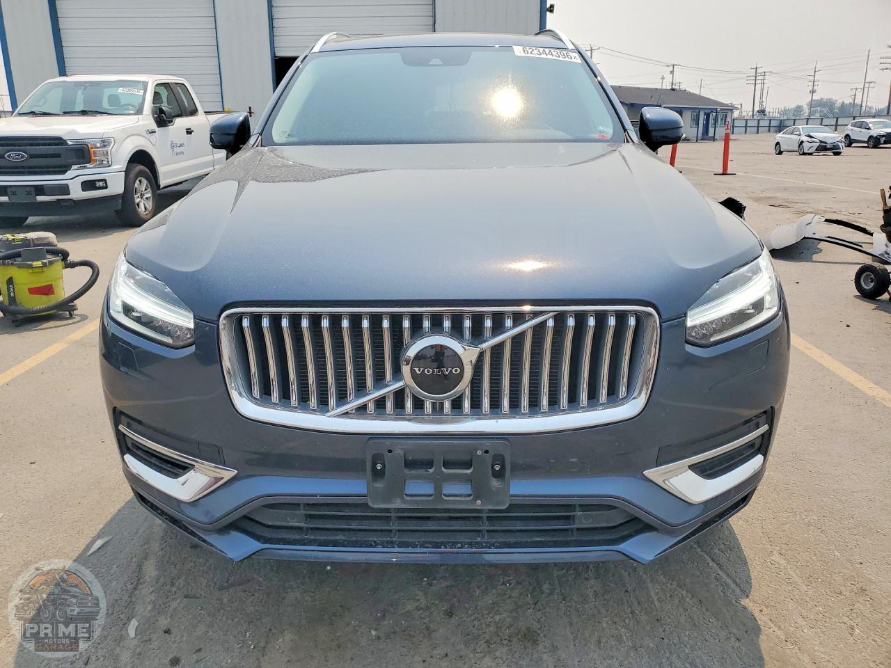 2022 VOLVO XC90 — фото 4