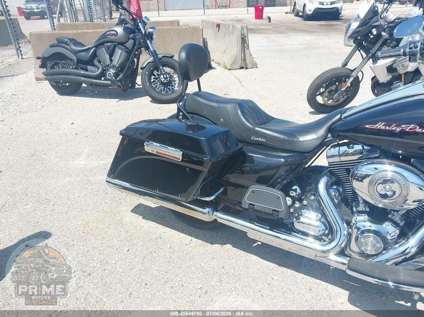 2011 HARLEY-DAVIDSON FLHR (ROAD KING) — фото 14