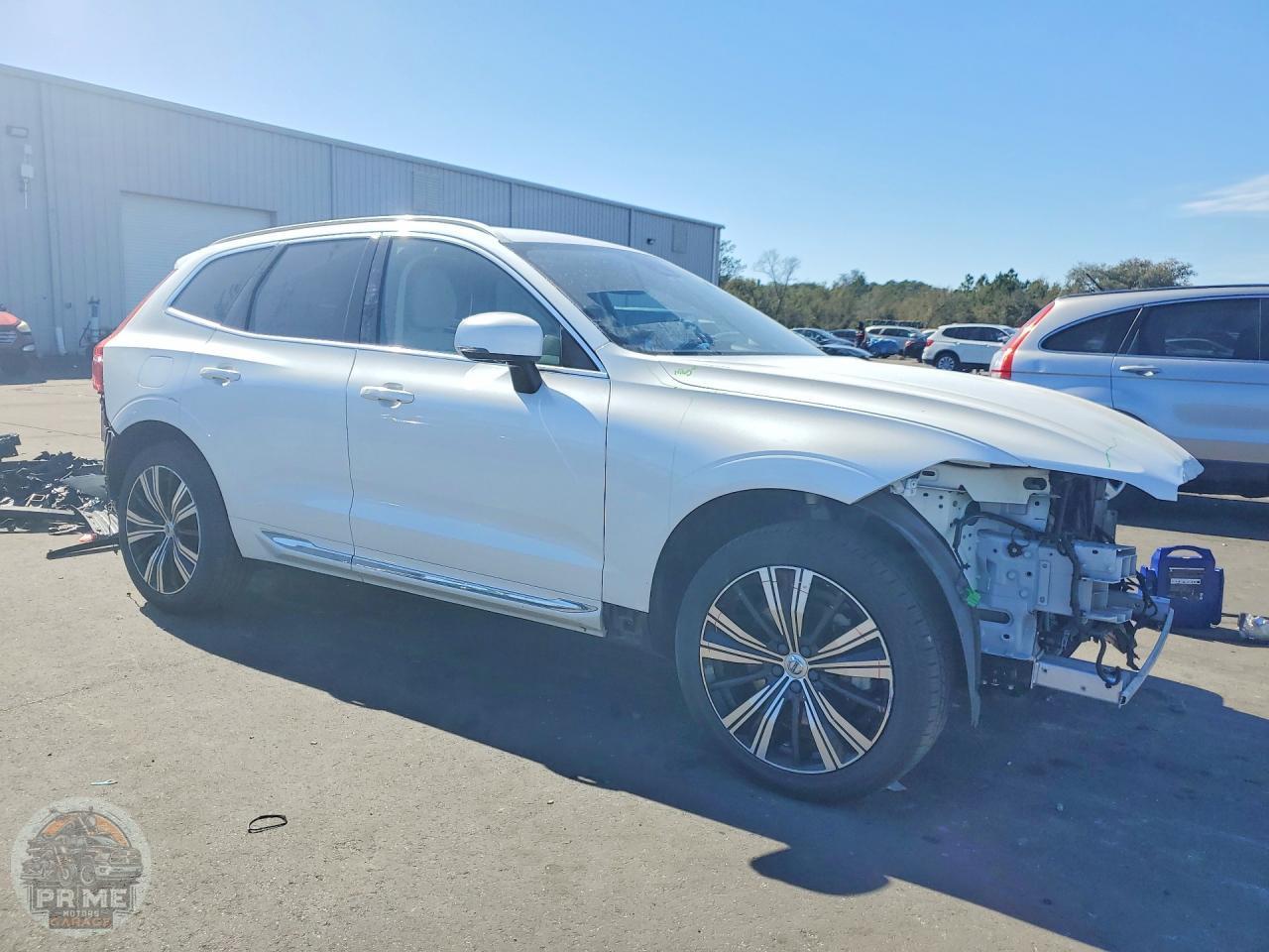 2022 VOLVO XC60 — фото 4