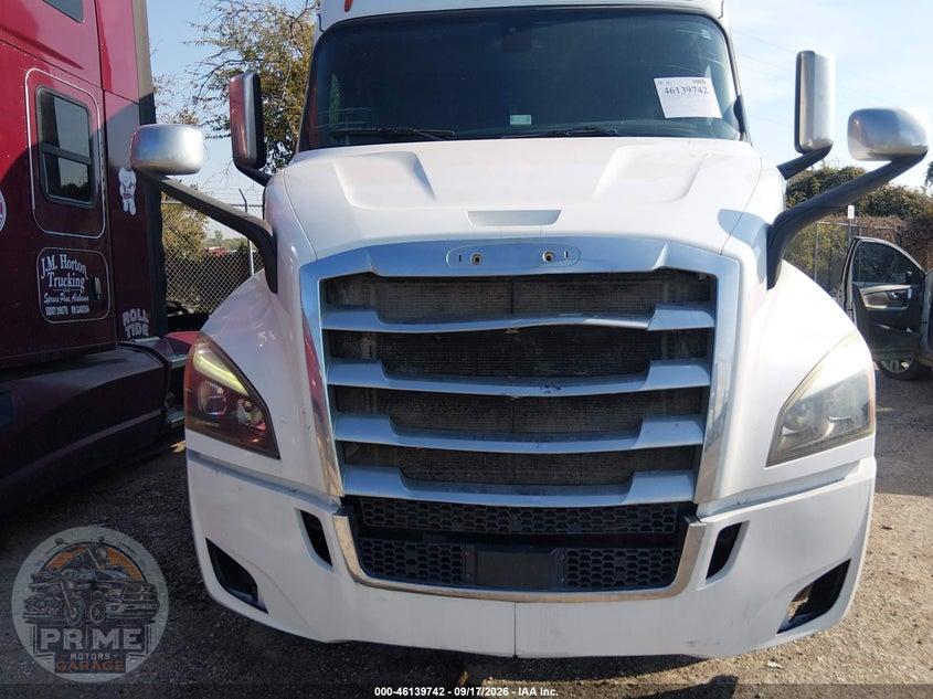 2019 FREIGHTLINER NEW CASCADIA 116 — фото 11