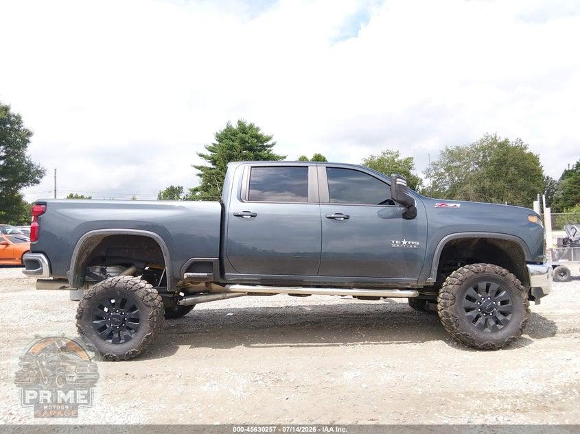 2020 CHEVROLET SILVERADO 2500HD 4WD  STANDARD BED LT — фото 13