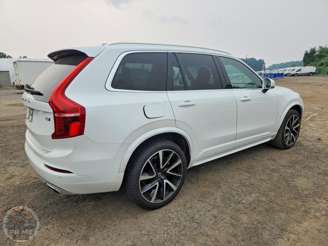 2021 VOLVO XC90 — фото 3