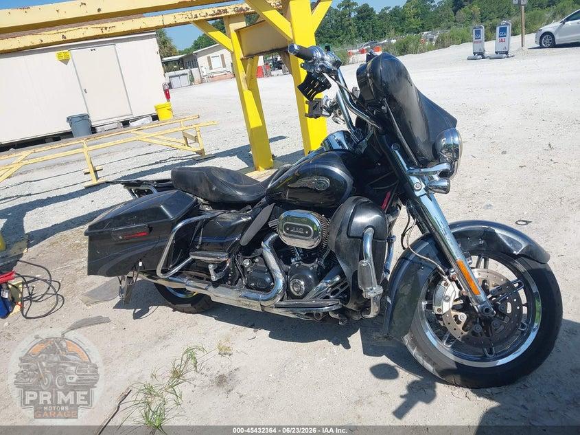 2013 HARLEY-DAVIDSON FLHTCUSE (CVO ULTRA CLASSIC SCREAMIN EAGLE) CVO ULTRA ELECGLIDE/ANNIV — фото 1