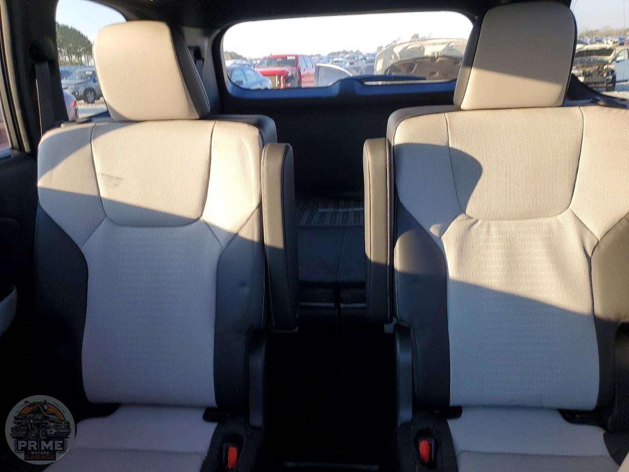 2025 LEXUS TX — фото 10