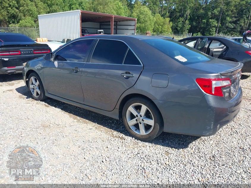 2014 TOYOTA CAMRY SE — фото 3